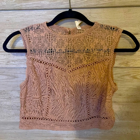Dusty Pink Crochet Knit Croptop 🌷 - Picture 2 of 2